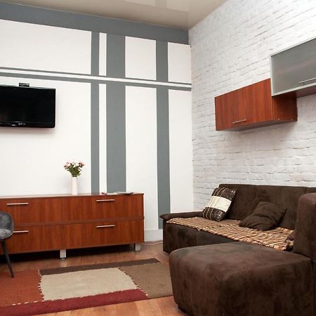 شقة إلفيف  في Apt In The Center Of The Town Near The Opera House المظهر الخارجي الصورة
