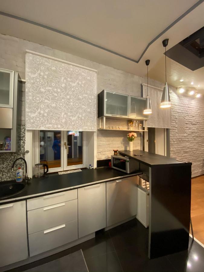 شقة إلفيف  في Apt In The Center Of The Town Near The Opera House المظهر الخارجي الصورة