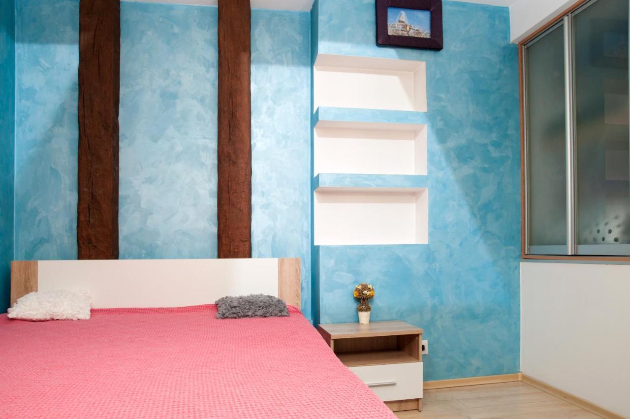 شقة إلفيف  في Apt In The Center Of The Town Near The Opera House المظهر الخارجي الصورة