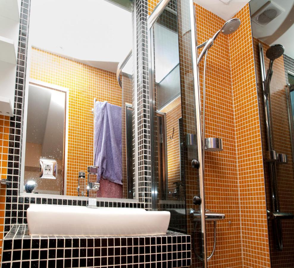 شقة إلفيف  في Apt In The Center Of The Town Near The Opera House المظهر الخارجي الصورة