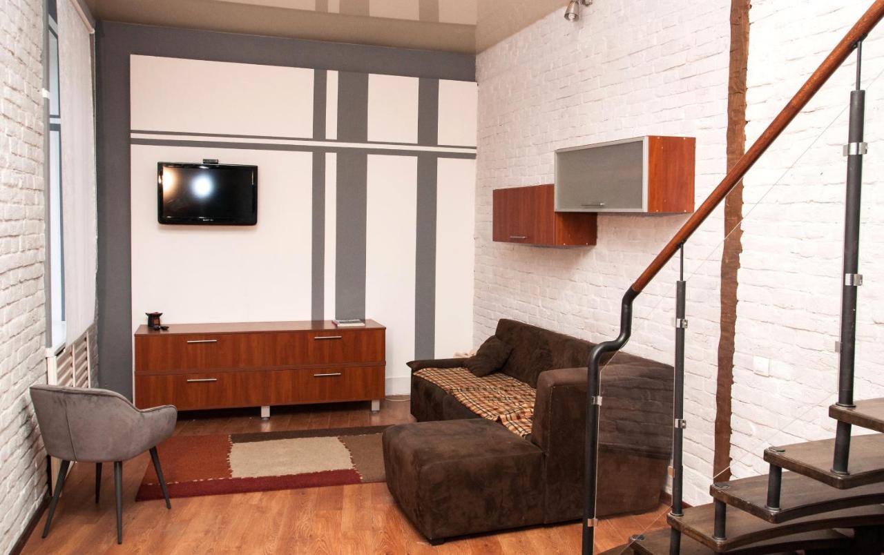 شقة إلفيف  في Apt In The Center Of The Town Near The Opera House المظهر الخارجي الصورة
