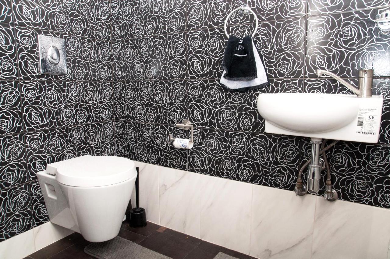 شقة إلفيف  في Apt In The Center Of The Town Near The Opera House المظهر الخارجي الصورة
